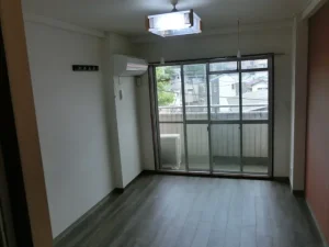 原状回復後の少し都会的になった部屋の様子