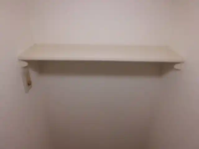 塗装後のきれいになった棚の状態