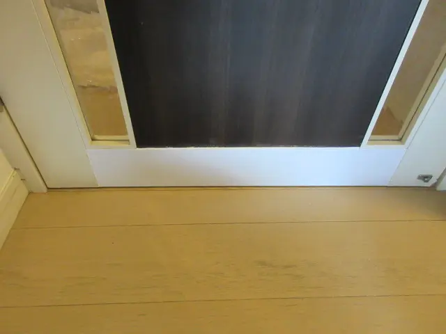 ドアの表面シートの貼り替えた状態